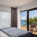 Beachfront Extravaganza With Infinity Pool