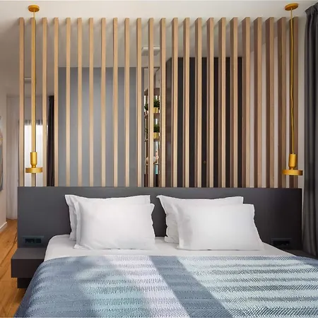 Beachfront Extravaganza With Infinity Pool Villa Vinisce