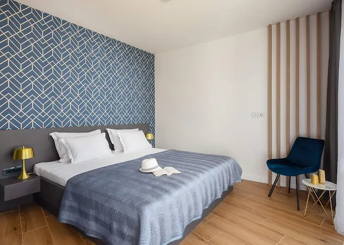 Villa Beachfront Extravaganza With Infinity Pool Vinišće