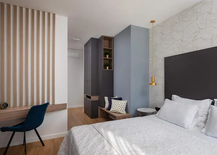 Beachfront Extravaganza With Infinity Pool Villa Vinišće