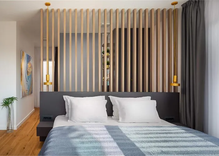 Beachfront Extravaganza With Infinity Pool Villa Vinišće